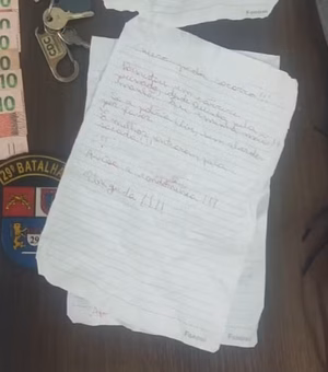 Mãe e filha mantidas em cárcere no PR jogam bilhetes pedindo ajuda enquanto suspeito dormia