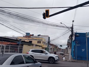 Semáforos no Centro de Arapiraca estão sem funcionar