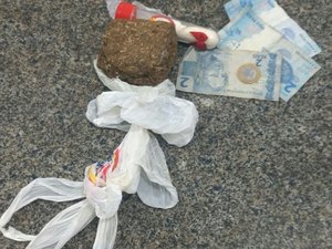 Dois adolescentes são apreendidos com drogas e dinheiro na capital