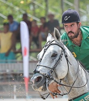 Alagoanos Celso Vitório e Juninho Vitório brilham na Vaquejada da Serrinha, na Bahia