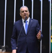 Alfredo Gaspar solicita explicações ao Itamaraty sobre os gastos exorbitantes com viagens internacionais de Lula