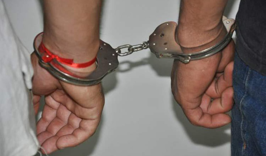 Polícia Civil prende suspeitos de tráfico de droga em Pilar