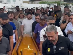 [Vídeo] Legado deixado por Marcos Fontes é lembrado durante sepultamento