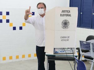 Luciano Barbosa deve assumir prefeitura após decisão do MDB de retirar ações contra o prefeito eleito