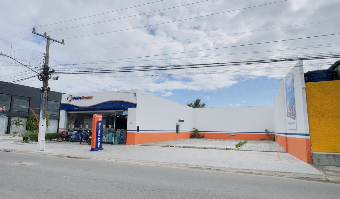 Forte Farma inaugura primeiro serviço de drive thru de farmácia em Arapiraca