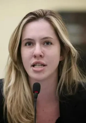 Arquidiocese de Maceió proíbe fogos com estampido e deputada Cibele Moura comemora