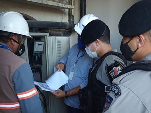 Durante fiscalização com o 3º BPM, Equatorial flagra furto de energia em estabelecimentos