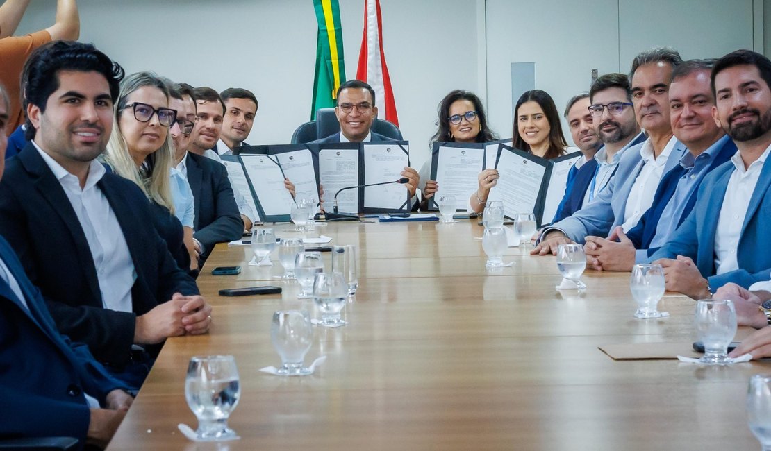 Com projeção de 1,2 mil novos empregos, Governo de AL concede incentivos fiscais a 11 empresas
