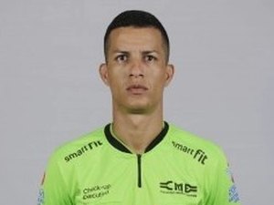 Árbitro cearense apita ASA x Barcelona e Juazeirense x Penedense terá árbitro de PE