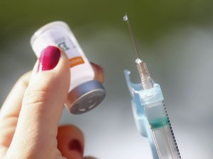 CoronaVac é 98% eficaz na prevenção de mortes por Covid-19, aponta estudo feito na Indonésia