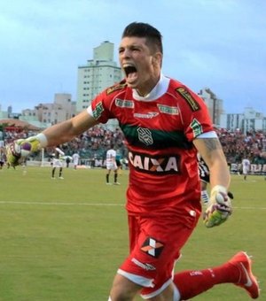 Volpi vai mal e pode perder disputa com Jandrei no gol do São Paulo
