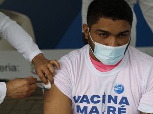 Covid-19: Fiocruz comprova eficácia da vacina em estudo no Rio