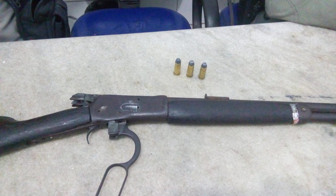 Polícia recupera armas de grosso calibre na parte alta de Maceió