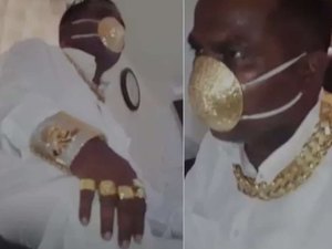 Empresário indiano faz máscara de ouro contra a covid-19