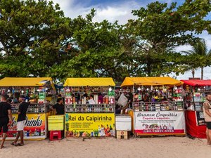 Prefeitura anuncia datas de entrega dos alvarás para ambulantes do Massayó Verão