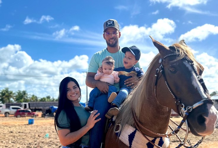 Laryssa Ferreira transforma sonho com mini vaca em empreendimento de sucesso no interior de Alagoas