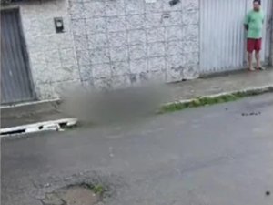 Homem é encontrado morto ao lado de faca e telhas quebradas na Grota da Alegria