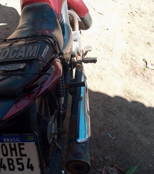 Rocam recupera moto roubada após abordagem no bairro Jardim Tropical em Arapiraca