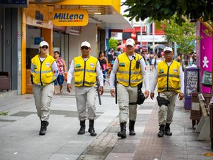 Ronda no Bairro reforça policiamento no Centro de Maceió durante o fim de ano