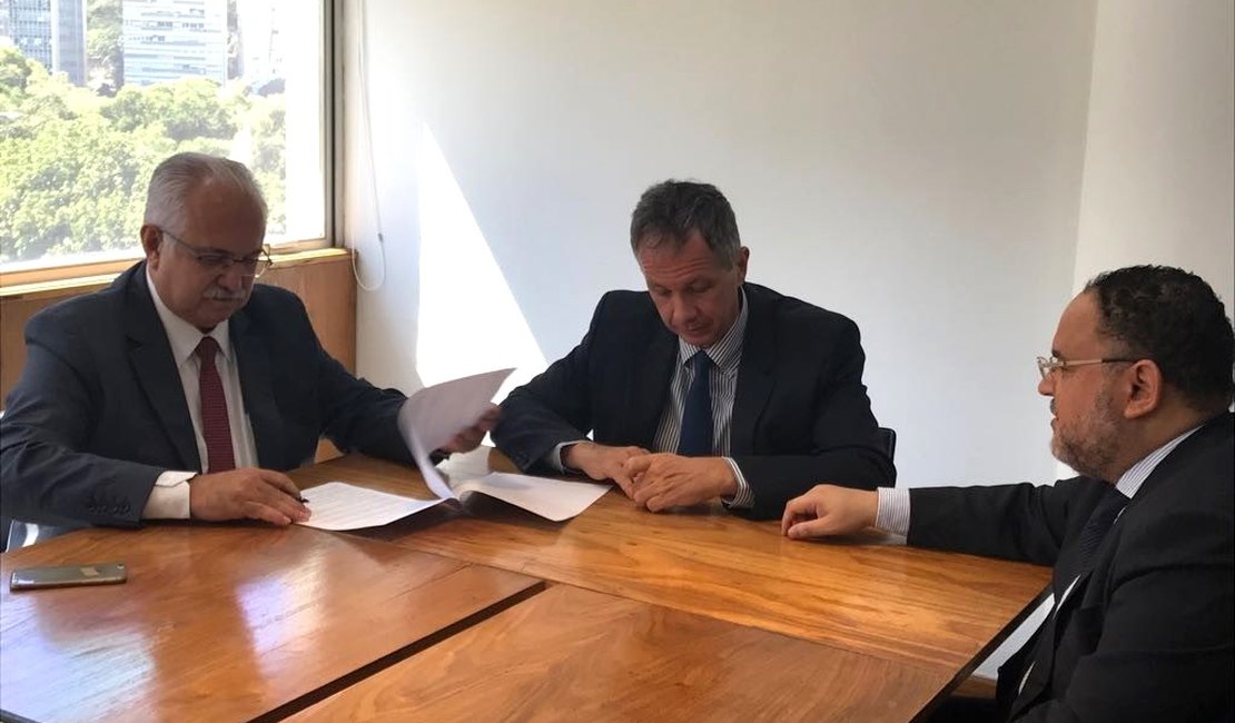 Prefeitura de Arapiraca firma convênio com a Fundação Getúlio Vargas