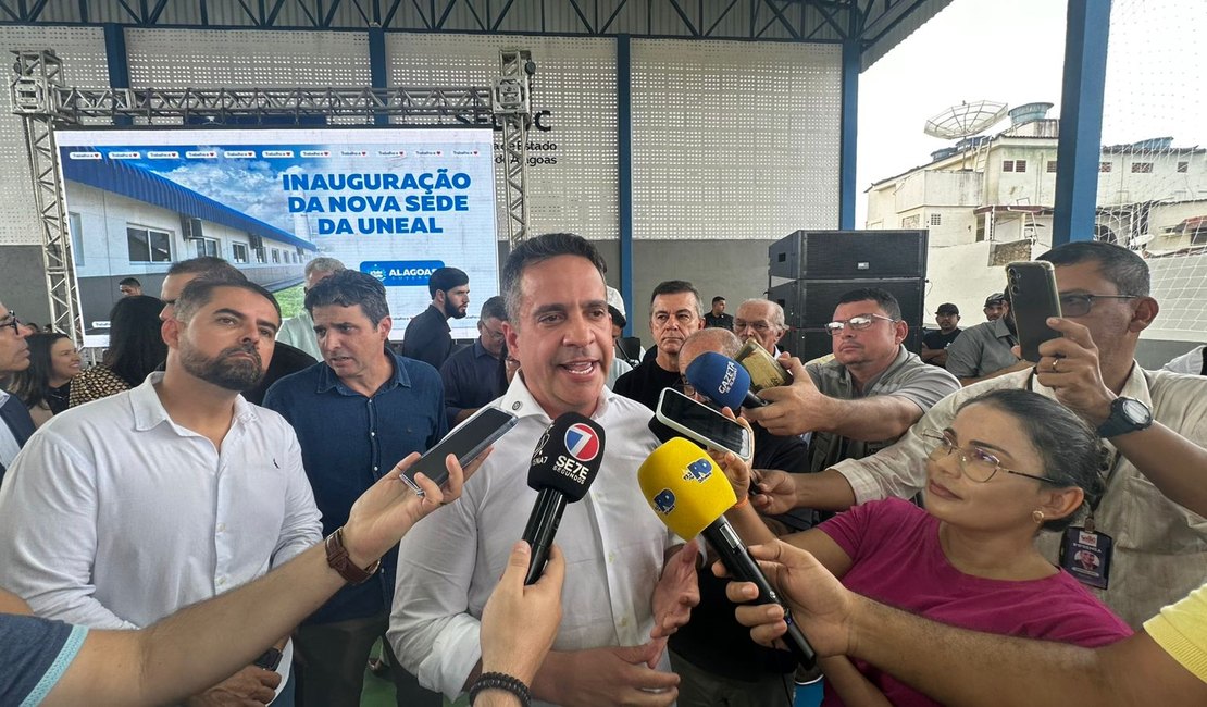 [Vídeo] Governador Paulo Dantas entrega novo prédio da Uneal em Arapiraca