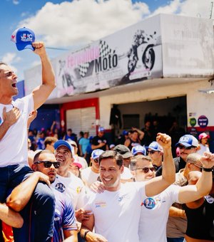 JHC encerra campanha com caminhada pelas ruas do Benedito Bentes