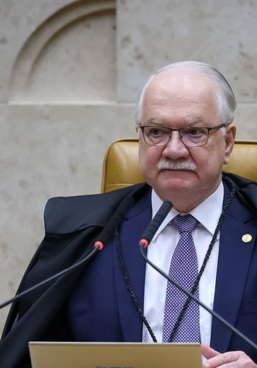 Fachin dá 24h para Mendonça levantar sigilo de todo caso Master