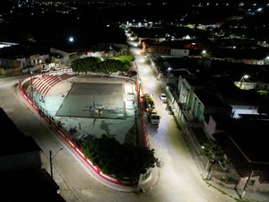 Prefeitura de Penedo conclui mais uma etapa da requalificação da Quadra do Raimundinho