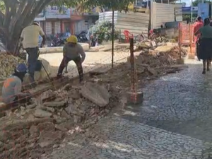Comerciantes comemoram retomada da obra do Centro de Arapiraca após quase 28 meses