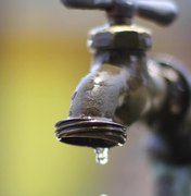 Moradores sofrem com falta de água há uma semana em parte do Feitosa