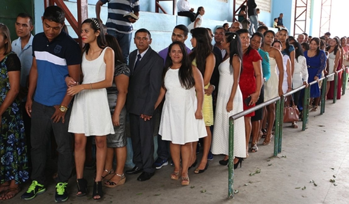 Justiça Itinerante oficializa união de 53 casais em Rio Largo