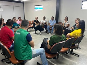 Prefeitura de Maceió intensifica combate ao trabalho infantil no Dia de Finados