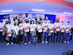 Selaj assina contratos do Programa Bolsa Atleta Alagoas