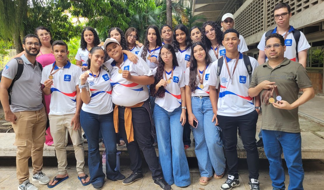 Escola estadual leva quatro premiações na Maratona Alagoana de Raciocínio Lógico