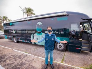 Ônibus da vacina aplica 2 mil doses em uma semana