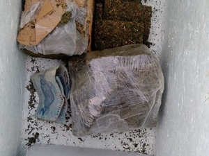 Menor de idade é preso por suspeita de tráfico de drogas em Penedo