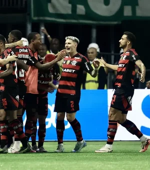 Flamengo vence o Palmeiras no Allianz Parque e cola na liderança do Brasileirão