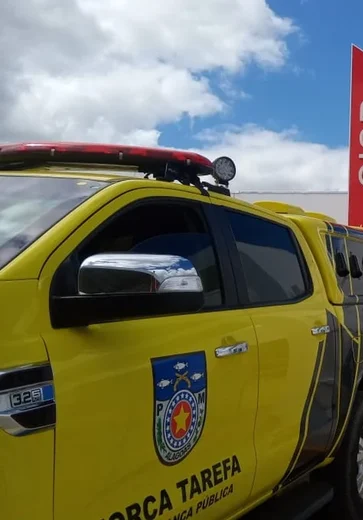 Jovem é flagrado com faca de uso militar após briga no Centro de Craíbas