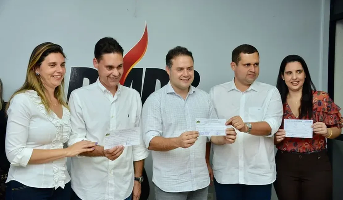 Renan Filho prepara anúncio de aliança política com a família Pereira