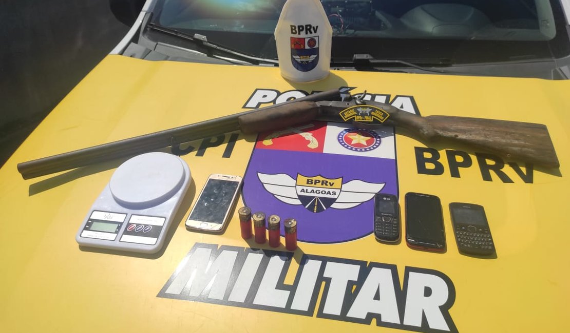 Operação Carnaval Salva Vidas: BPRv apreende arma, munições e celulares