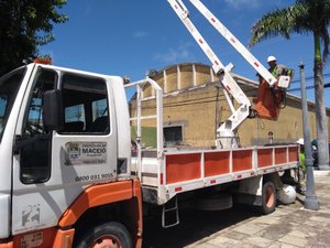 Iluminação: população pode solicitar serviços sem sair de casa