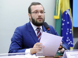 Projeto autoriza policiais a exercerem atividade remunerada na folga