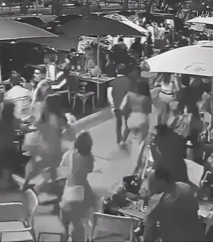 [Vídeo] Clientes de bar se assustam com pessoas correndo e pensam ser arrastão