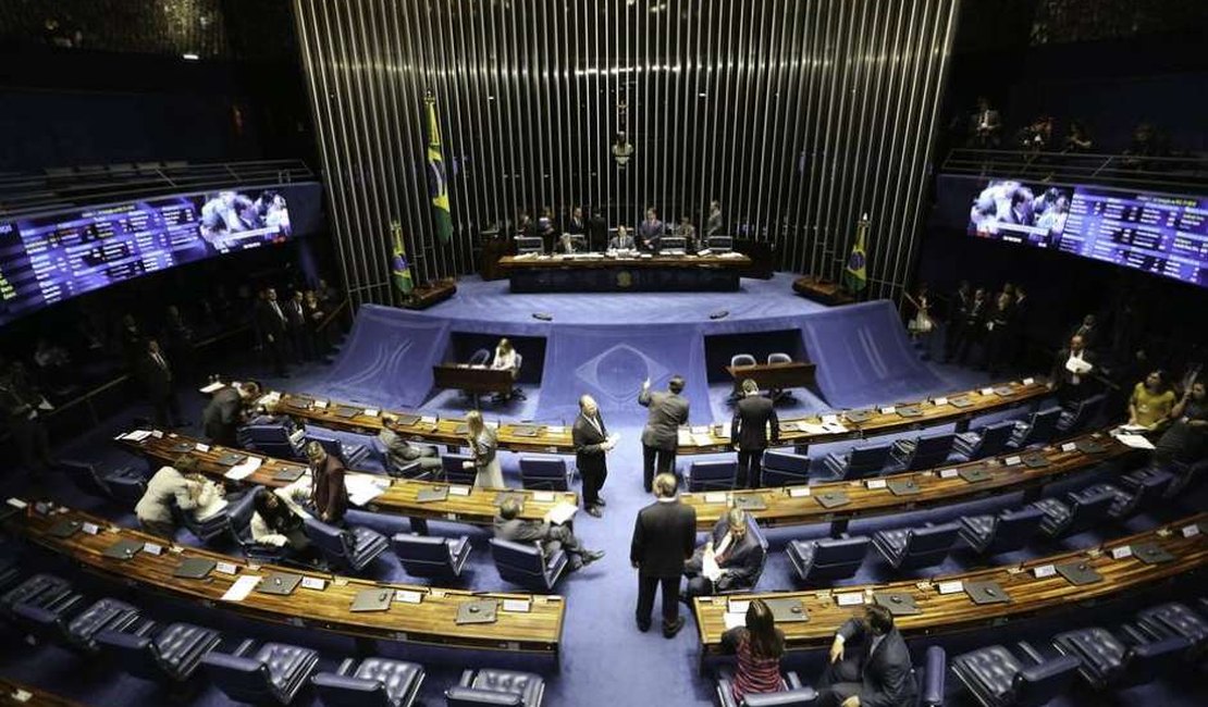 Bolsonaro 'agrada' deputados alagoanos com pagamento de emendas