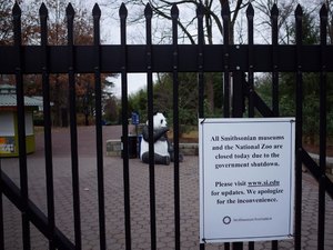 'Shutdown' completa um mês nos EUA sem solução à vista