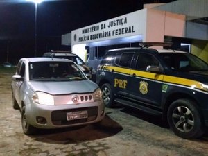 Dupla é presa na rodovia BR 101 com armas e carro roubado