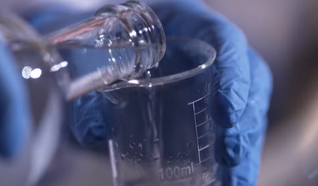 Sete pessoas são internadas com suspeita de intoxicação por metanol na Bahia