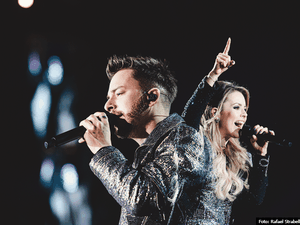 Sandy e Junior liberam o show completo 'Nossa História (Ao Vivo)'