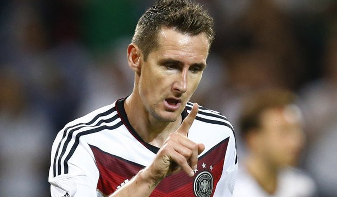 Klose marca contra a Armênia e torna-se maior artilheiro da Alemanha