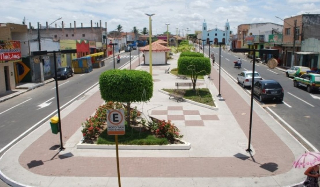 Prefeito de Girau do Ponciano ignora concurso e mantém centenas de contratados